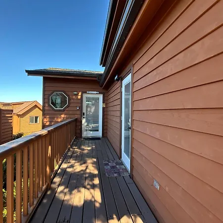 Ocean Cabin 28 W Jacuzzi With Private Beach Smith River Exterior photo