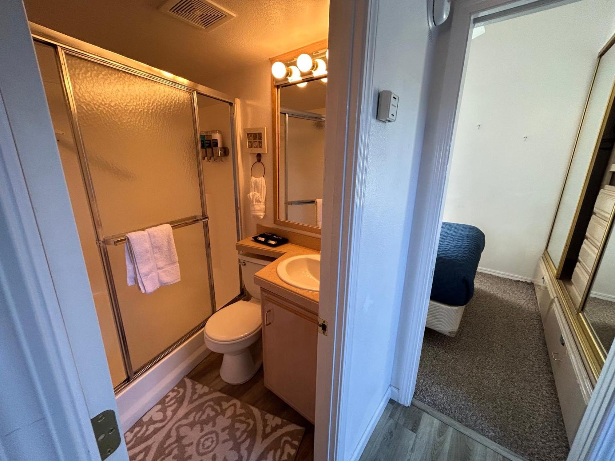 Ocean 28 W Jacuzzi With Private